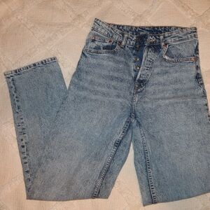 H&M Divided Denim High Waisted Jeans Size 4 Light Wash